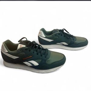 Reebok Men's Dark Green and White Sneakers